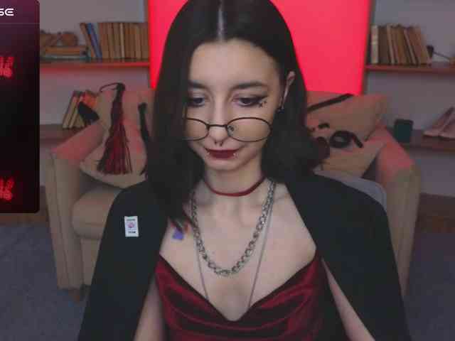 MistressMarcelline webcam