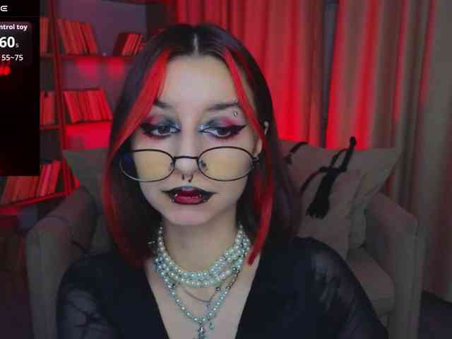 MistressMarcelline webcam