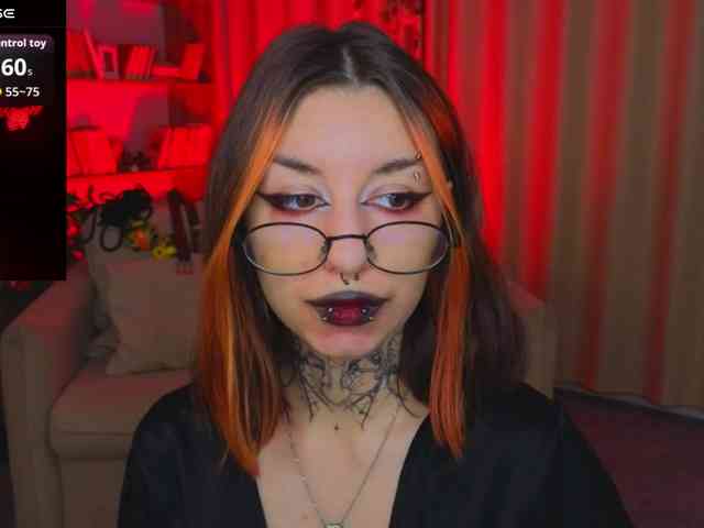 MistressMarcelline webcam