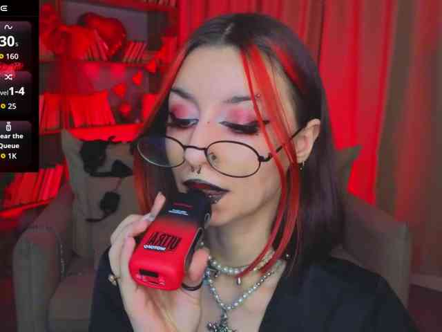 MistressMarcelline webcam