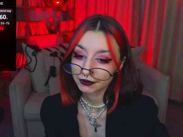 MistressMarcelline webcam