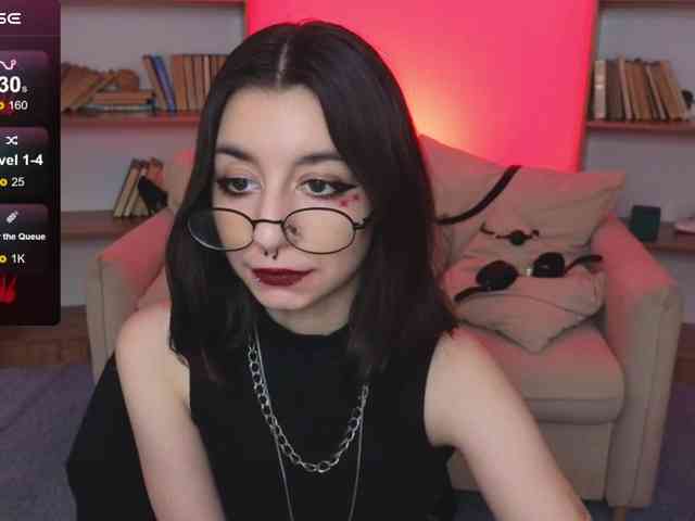 MistressMarcelline webcam