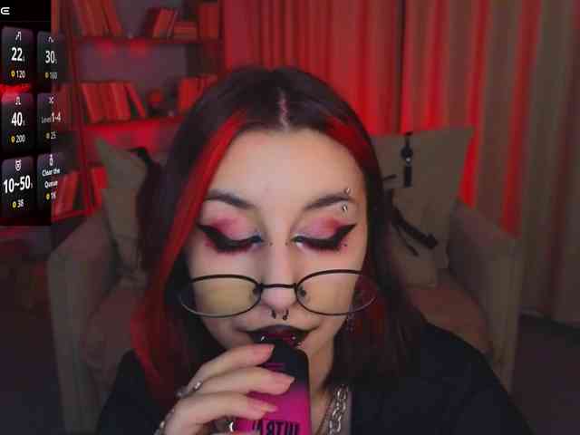 MistressMarcelline webcam