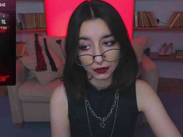 MistressMarcelline webcam