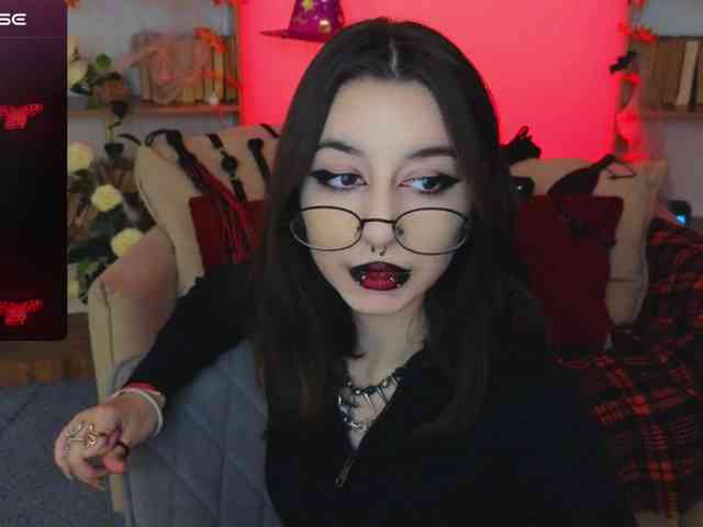 MistressMarcelline webcam