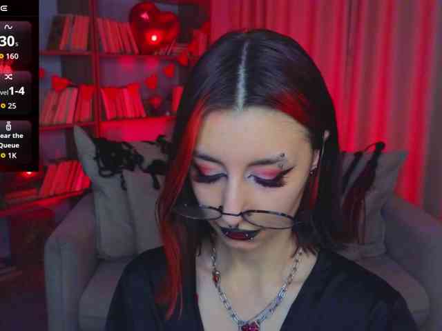 MistressMarcelline webcam