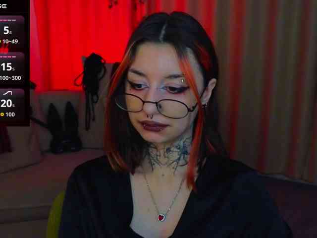 MistressMarcelline webcam