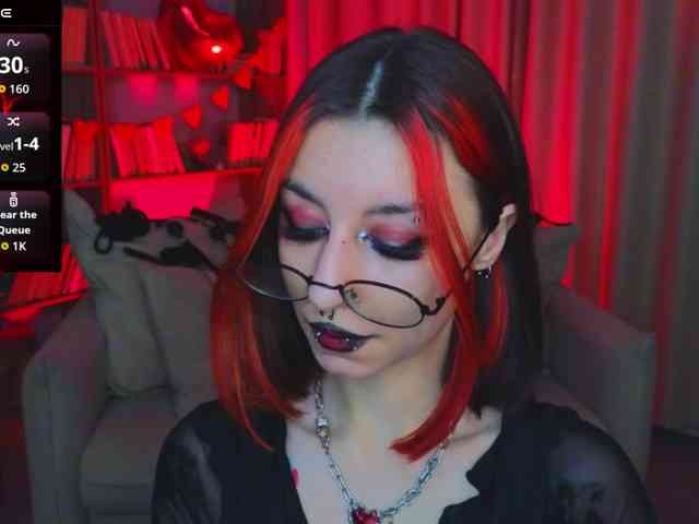 MistressMarcelline webcam
