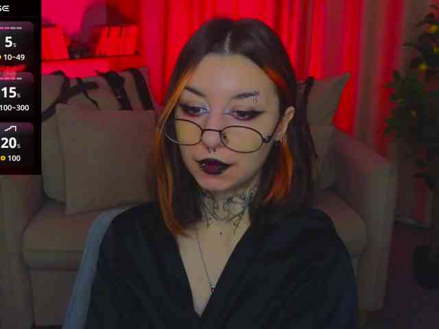 MistressMarcelline webcam