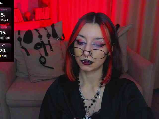 MistressMarcelline webcam