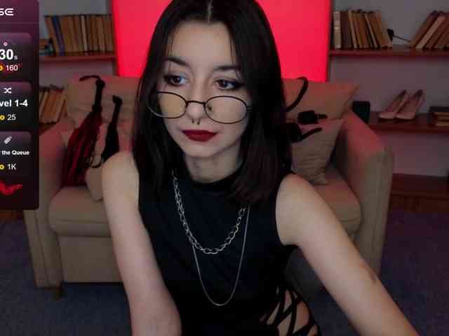 MistressMarcelline webcam