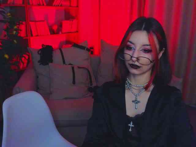 MistressMarcelline webcam