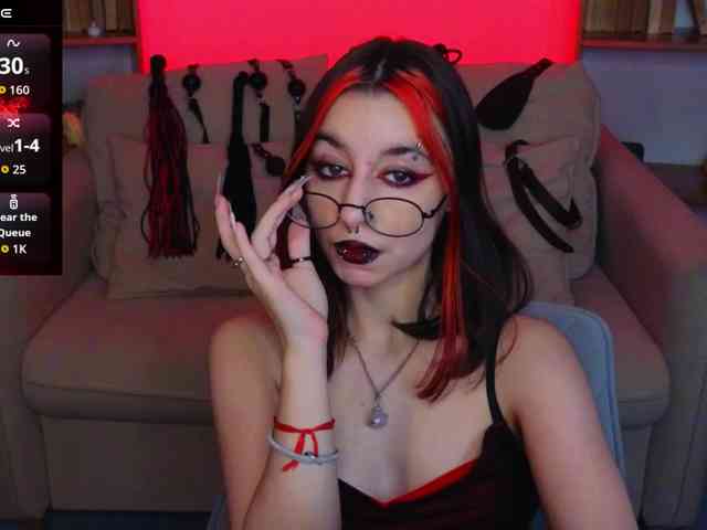 MistressMarcelline webcam