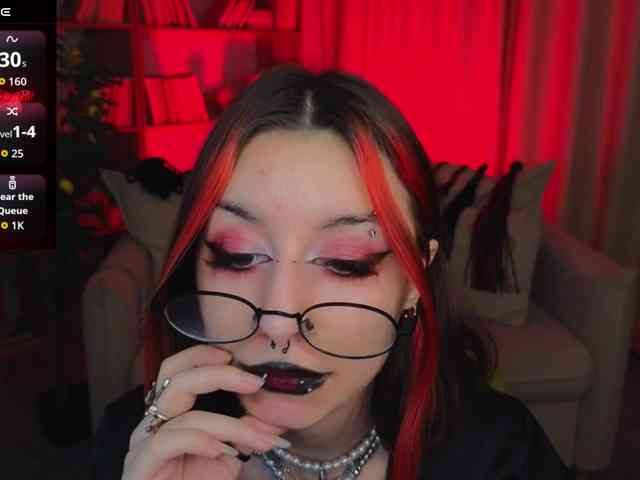 MistressMarcelline webcam