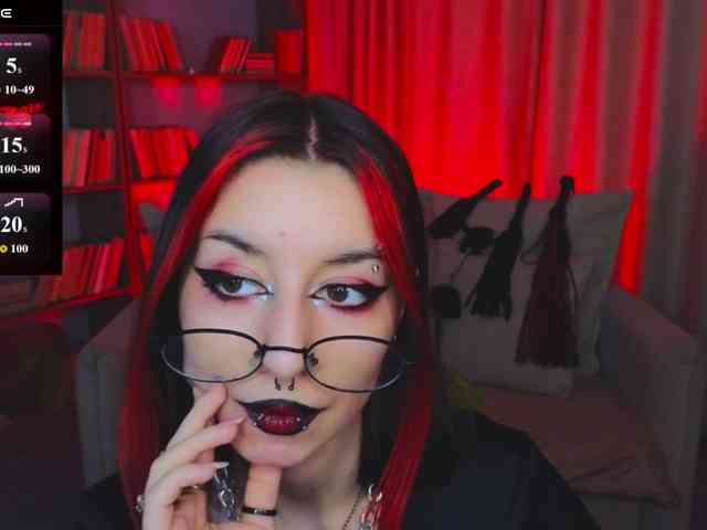 MistressMarcelline webcam