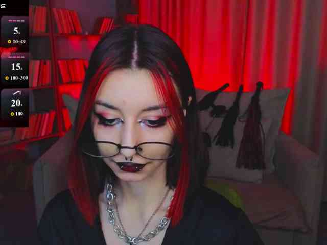 MistressMarcelline webcam