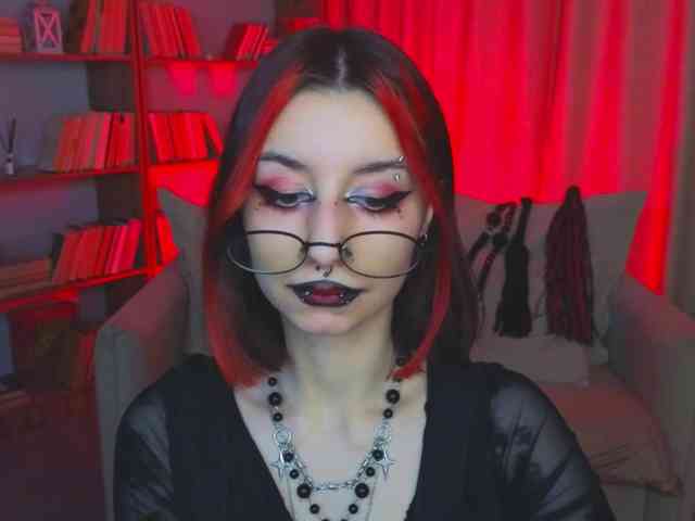MistressMarcelline webcam