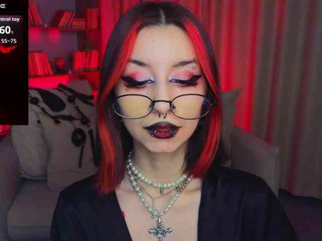 MistressMarcelline webcam