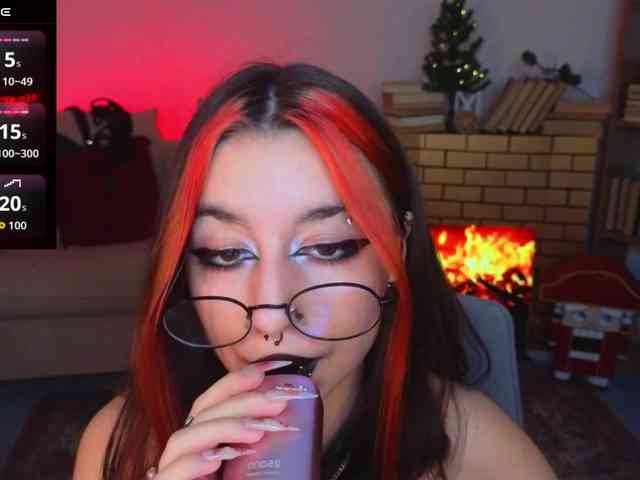 MistressMarcelline webcam