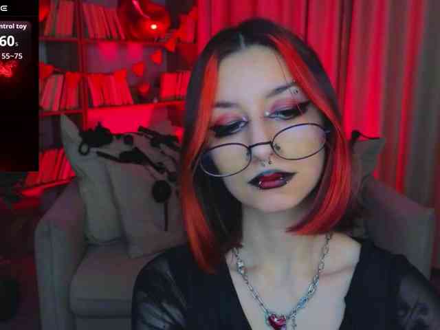 MistressMarcelline webcam