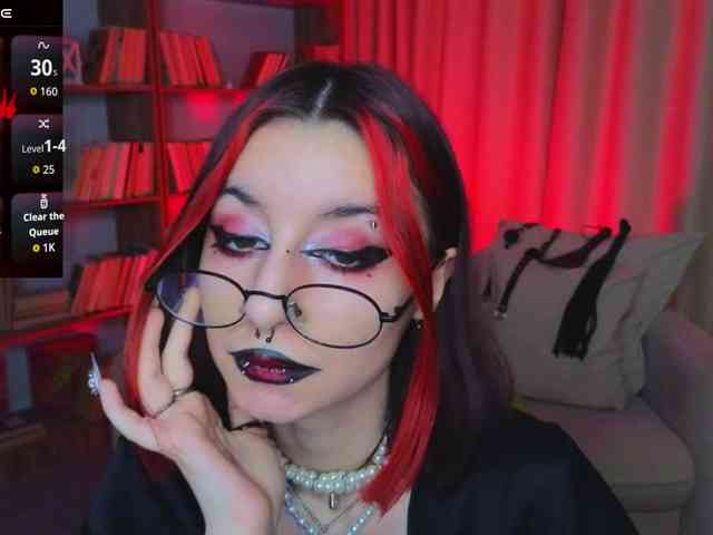 MistressMarcelline webcam