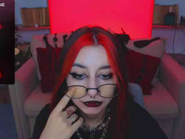 MistressMarcelline webcam