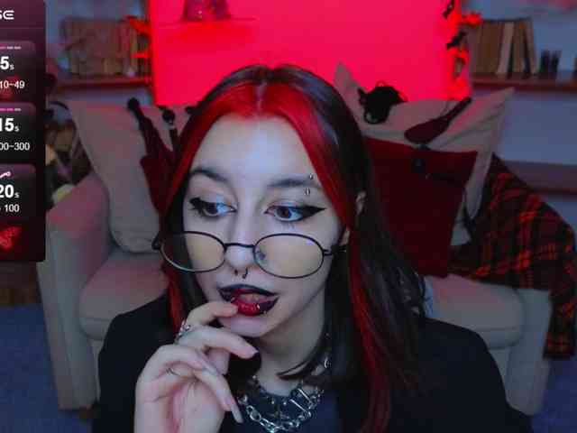 MistressMarcelline webcam