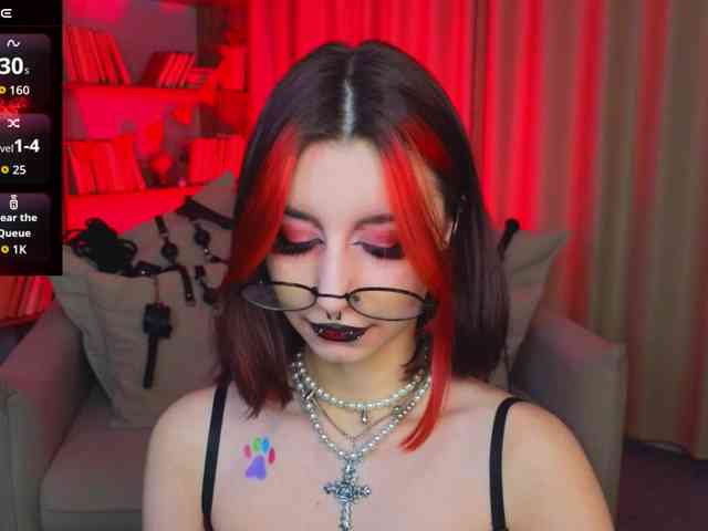 MistressMarcelline webcam