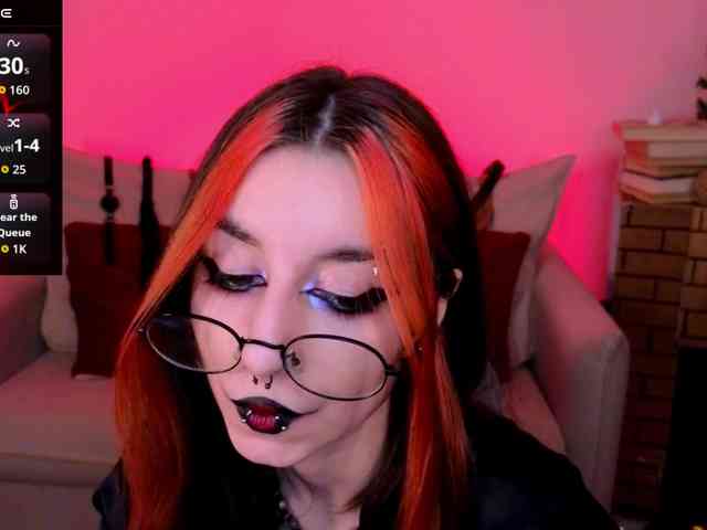 MistressMarcelline webcam