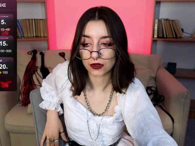 MistressMarcelline webcam