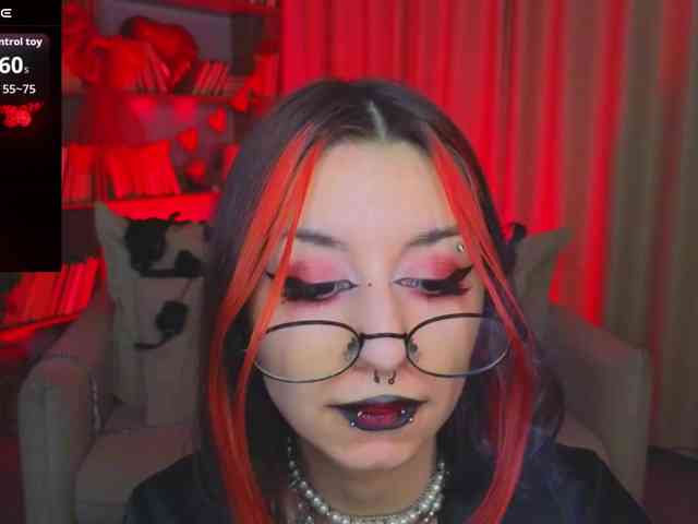 MistressMarcelline webcam