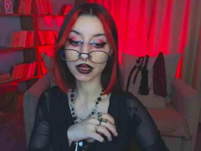 MistressMarcelline webcam