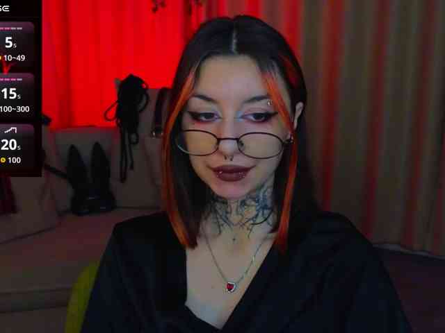 MistressMarcelline webcam