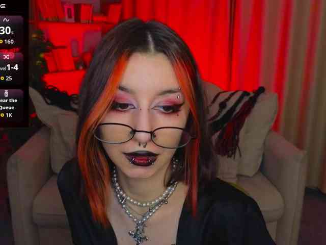 MistressMarcelline webcam