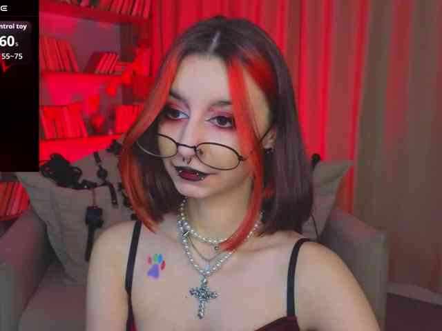 MistressMarcelline webcam