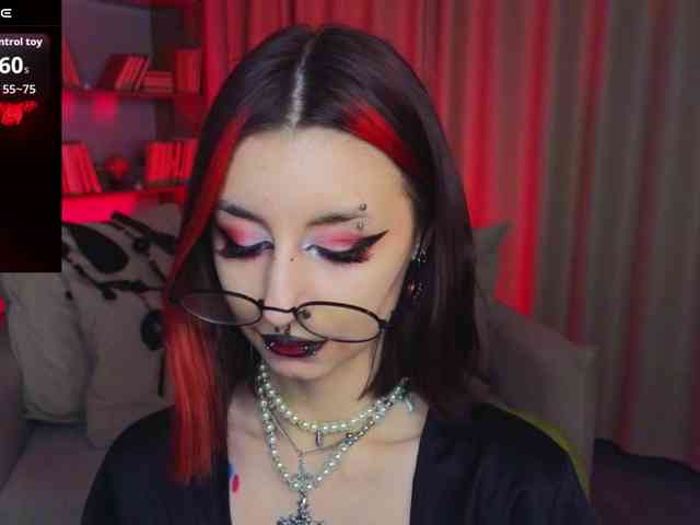 MistressMarcelline webcam