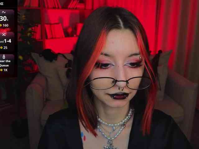 MistressMarcelline webcam