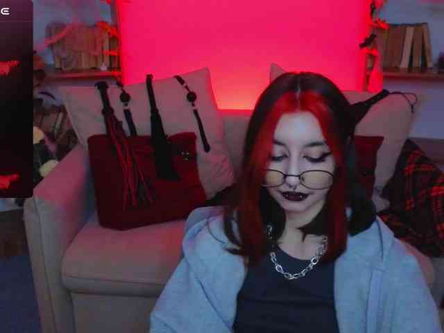 MistressMarcelline webcam