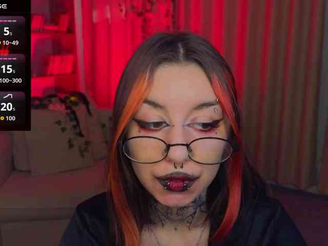 MistressMarcelline webcam