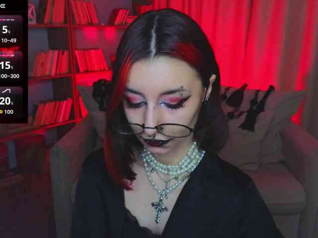 MistressMarcelline webcam