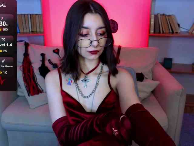 MistressMarcelline webcam