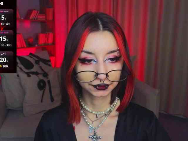 MistressMarcelline webcam