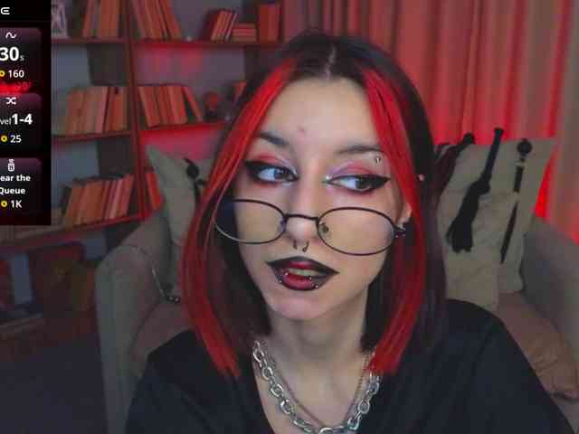 MistressMarcelline webcam