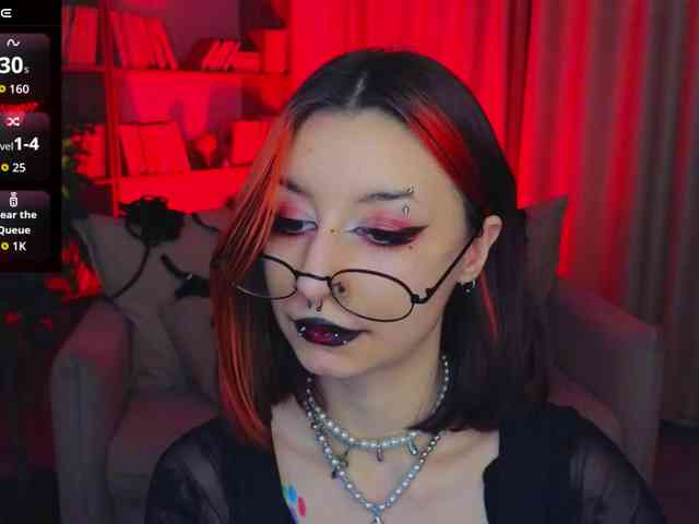 MistressMarcelline webcam
