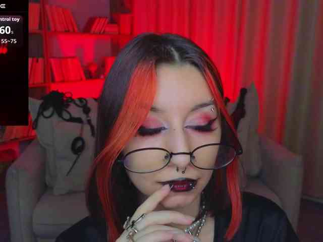 MistressMarcelline webcam