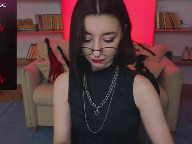MistressMarcelline webcam