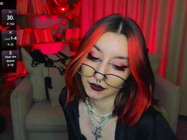 MistressMarcelline webcam