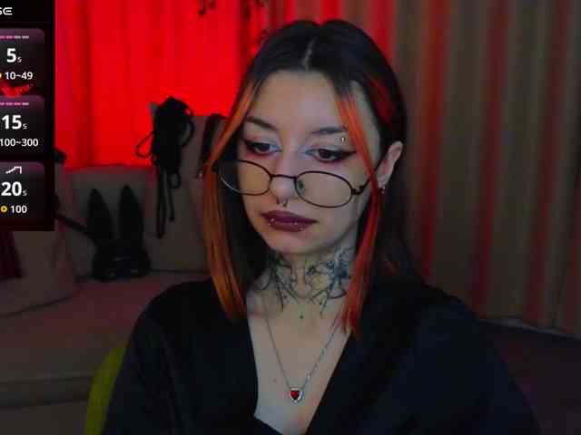 MistressMarcelline webcam