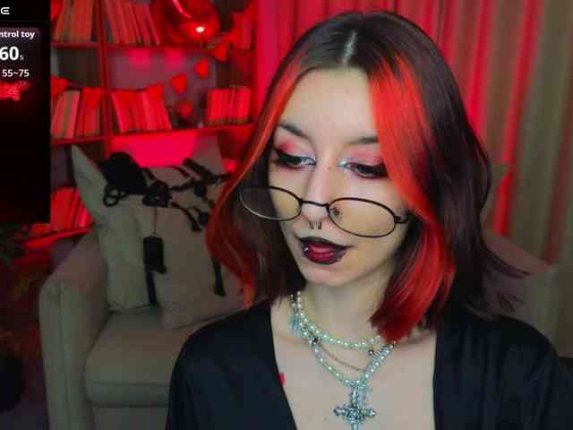 MistressMarcelline webcam