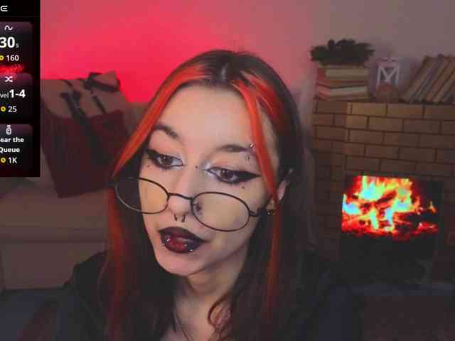 MistressMarcelline webcam